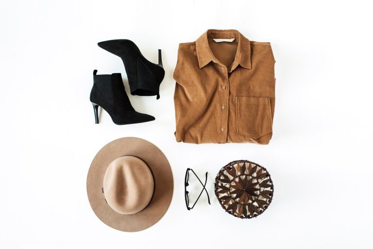 知らないと損。縫製工場でのアパレルサンプル制作費用。相場を解説。 洋服作りたいを叶えてくれる。ファッションデザインのインテーゼ